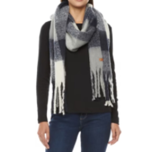 Fry & Co. Soft Navy Grey Cream Fringe Oblong Scarf - Picture 12 of 12